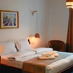 Bark - Hotel Brasov